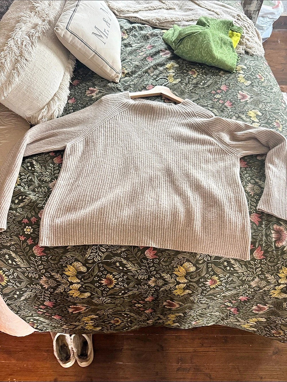 Max Mara Ribbed Wool Sweater Size Medium